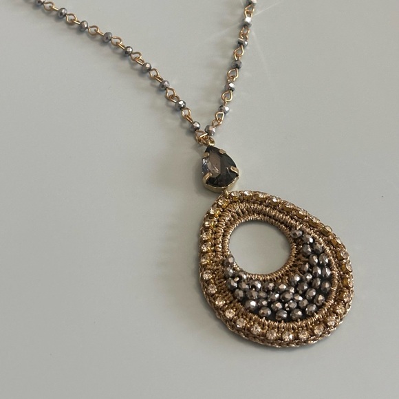 Vivian Teardrop Necklace - Picture 4 of 5